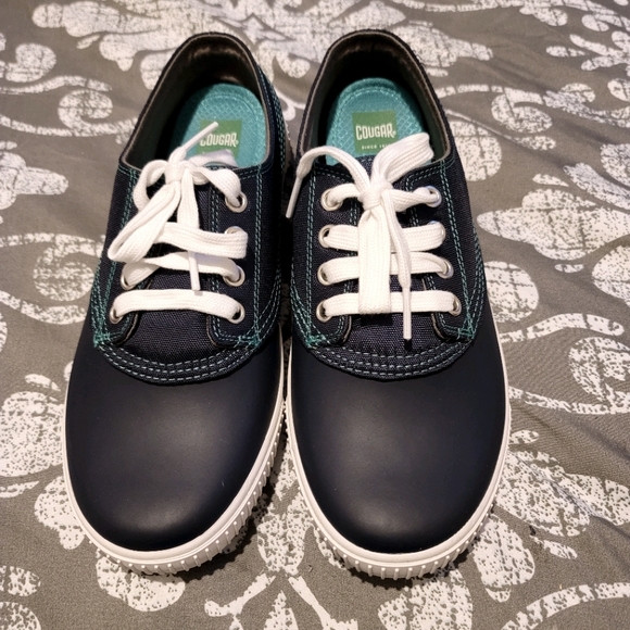 Cougar Shoes - Women's 🌧 Raining Sneaker 👟 NWOT
